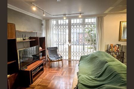 Casa à venda com 329m², 3 quartos e 5 vagas