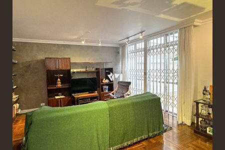 Casa à venda com 329m², 3 quartos e 5 vagas