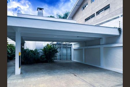 Casa à venda com 329m², 3 quartos e 5 vagas
