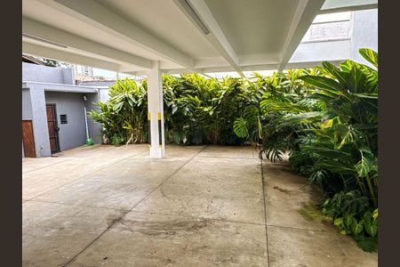 Casa à venda com 329m², 3 quartos e 5 vagas