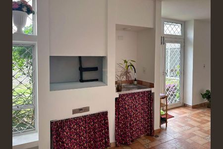 Casa à venda com 329m², 3 quartos e 5 vagas