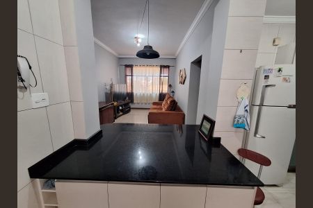 Apartamento à venda com 69m², 2 quartos e 1 vagaCozinha