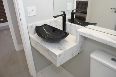 Apartamento para alugar com 82m², 2 quartos e 2 vagasBanheiro