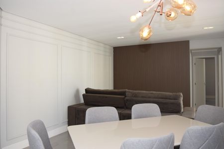 Apartamento para alugar com 82m², 2 quartos e 2 vagasSala