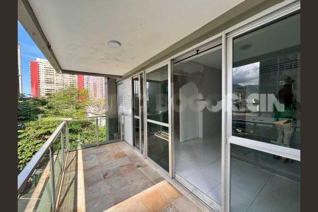 Apartamento à venda com 65m², 1 quarto e 1 vaga