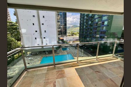 Apartamento à venda com 65m², 1 quarto e 1 vaga