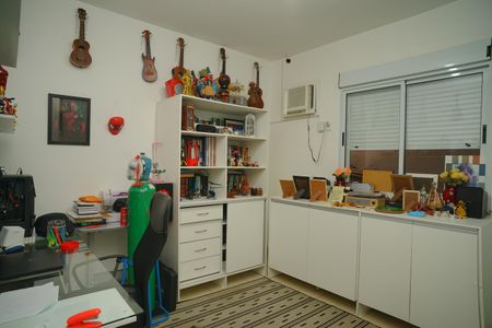 Casa para alugar com 330m², 3 quartos e 3 vagas Casa para alugar com 330m², 3 quartos e 3 vagasQuarto 1