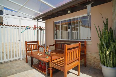 Casa para alugar com 330m², 3 quartos e 3 vagas Casa para alugar com 330m², 3 quartos e 3 vagasVaranda