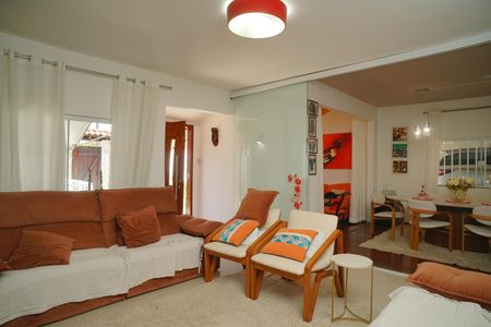 Sala de casa para alugar com 3 quartos, 330m² em Santo Antônio, Niterói
