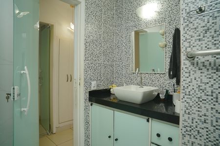 Casa para alugar com 330m², 3 quartos e 3 vagas Casa para alugar com 330m², 3 quartos e 3 vagasBanheiro Social