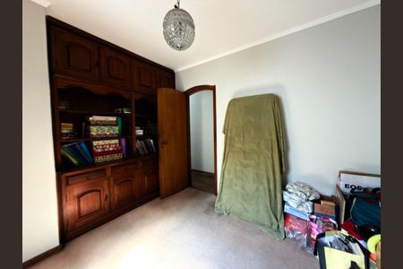 Casa à venda com 5 quartos, 207m² em Jardim Pinheiros, São Paulo