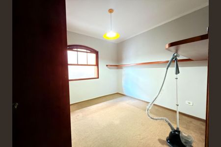 Casa à venda com 5 quartos, 207m² em Jardim Pinheiros, São Paulo