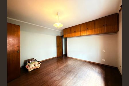 Casa à venda com 5 quartos, 207m² em Jardim Pinheiros, São Paulo