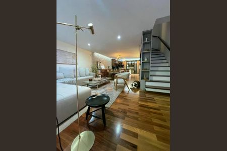Casa à venda com 3 quartos, 171m² em Campo Belo, São Paulo