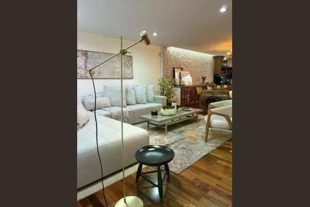 Casa à venda com 3 quartos, 171m² em Campo Belo, São Paulo