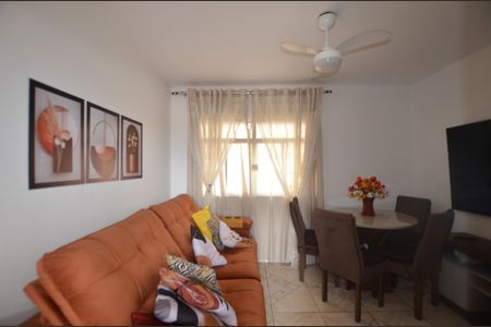 Apartamento para alugar com 65m², 2 quartos e 1 vagaSala