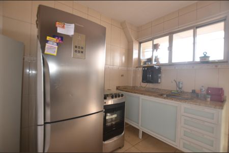 Apartamento para alugar com 65m², 2 quartos e 1 vagaCozinha