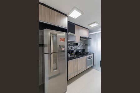 Apartamento à venda com 49m², 2 quartos e 1 vaga Apartamento à venda com 49m², 2 quartos e 1 vagaCozinha e Área de Serviço