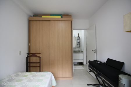 Quarto de apartamento para alugar com 1 quarto, 39m² em Vila Suzana, São Paulo