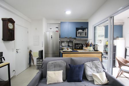 Sala de apartamento para alugar com 1 quarto, 39m² em Vila Suzana, São Paulo