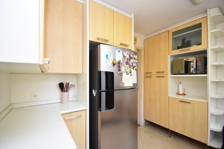 Apartamento para alugar com 84m², 3 quartos e sem vaga Apartamento para alugar com 84m², 3 quartos e sem vagacozinha