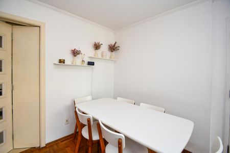 Apartamento para alugar com 84m², 3 quartos e sem vaga Apartamento para alugar com 84m², 3 quartos e sem vagaSala de jantar