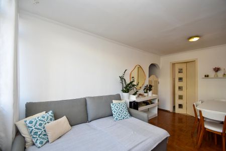 Apartamento para alugar com 84m², 3 quartos e sem vaga Apartamento para alugar com 84m², 3 quartos e sem vagaSala de estar