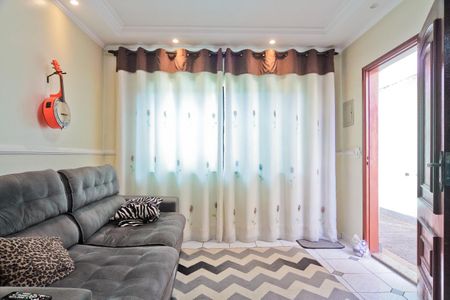 Casa à venda com 122m², 3 quartos e 4 vagas Casa à venda com 122m², 3 quartos e 4 vagasSala
