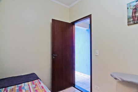 Casa à venda com 122m², 3 quartos e 4 vagas Casa à venda com 122m², 3 quartos e 4 vagasQuarto 2