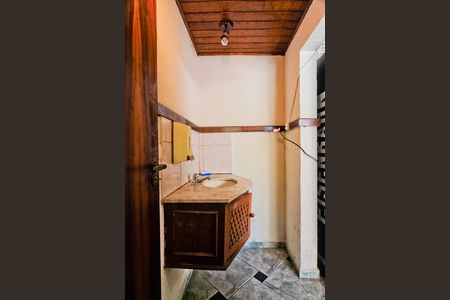 Casa à venda com 122m², 3 quartos e 4 vagas Casa à venda com 122m², 3 quartos e 4 vagasÁrea externa