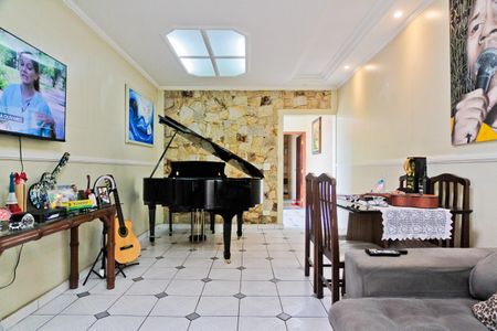 Sala de casa à venda com 3 quartos, 122m² em Vila Cruz das Almas, São Paulo