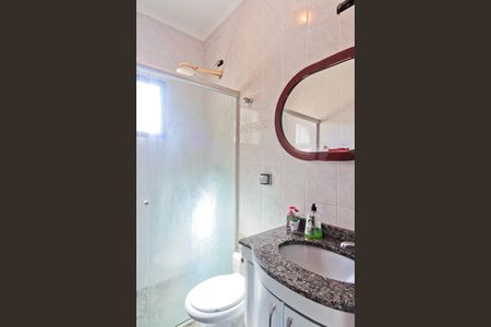 Casa à venda com 122m², 3 quartos e 4 vagas Casa à venda com 122m², 3 quartos e 4 vagasBanheiro