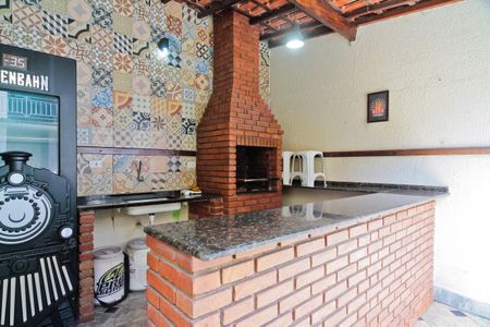 Casa à venda com 122m², 3 quartos e 4 vagas Casa à venda com 122m², 3 quartos e 4 vagasÁrea externa