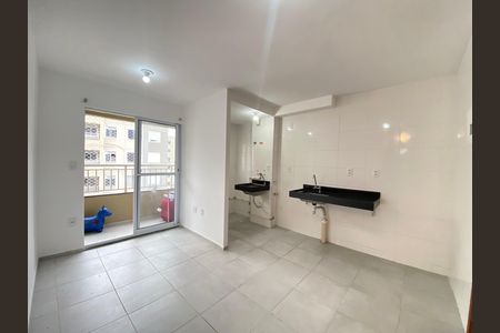 Apartamento para alugar com 2 quartos, 44m² em Del Castilho, Rio de Janeiro