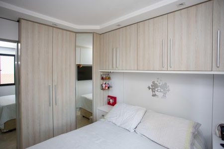 Apartamento à venda com 65m², 3 quartos e 1 vagaQuarto 2