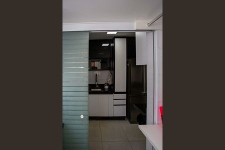 Apartamento à venda com 65m², 3 quartos e 1 vagaÁrea de Serviço