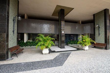 Apartamento à venda com 75m², 2 quartos e 2 vagas