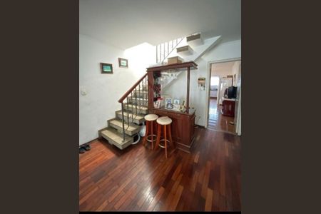 Casa à venda com 183m², 3 quartos e 3 vagas