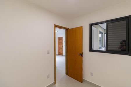 Quarto 2 de casa para alugar com 2 quartos, 39m² em Vila Marieta, São Paulo