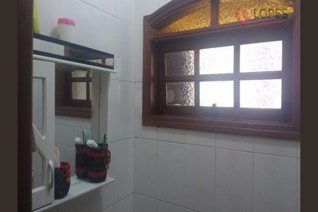 Casa à venda com 3 quartos, 202m² em Jardim Santo Elias, São Paulo