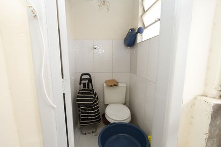 Apartamento à venda com 90m², 3 quartos e sem vagaBanheiro de serviço
