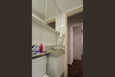 Apartamento à venda com 65m², 3 quartos e 1 vaga Apartamento à venda com 65m², 3 quartos e 1 vagaBanheiro