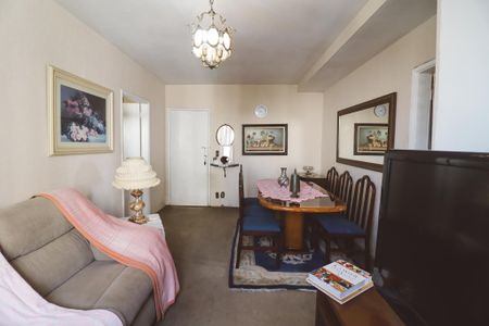 Apartamento à venda com 72m², 2 quartos e 1 vaga Apartamento à venda com 72m², 2 quartos e 1 vagaSala