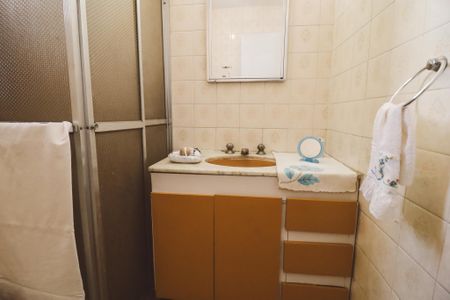 Apartamento à venda com 72m², 2 quartos e 1 vaga Apartamento à venda com 72m², 2 quartos e 1 vagaBanheiro