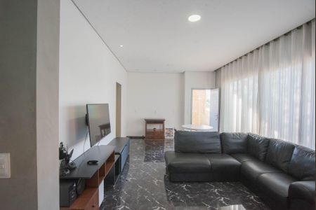 Sala de casa para alugar com 1 quarto, 50m² em Parque Santa Bárbara, Campinas