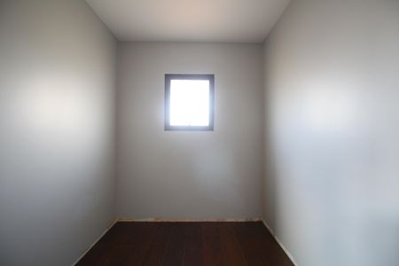 Apartamento à venda com 195m², 3 quartos e 4 vagascloset Suíte 1