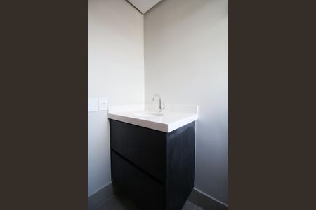 Apartamento à venda com 195m², 3 quartos e 4 vagasBanheiro suíte 2