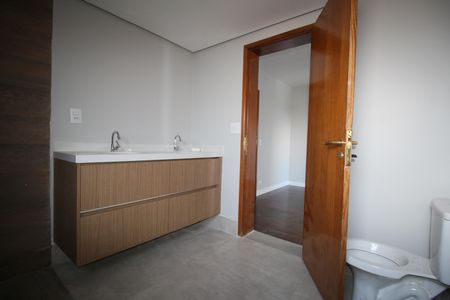 Apartamento à venda com 195m², 3 quartos e 4 vagasBanheiro suíte 1