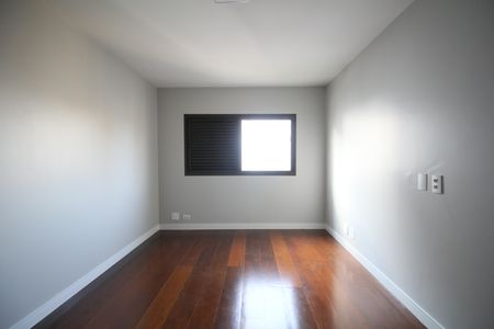 Apartamento à venda com 195m², 3 quartos e 4 vagasQuarto 1