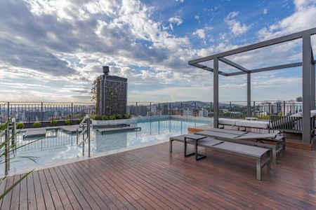 Studio para alugar com 25m², 1 quarto e 1 vaga Studio para alugar com 25m², 1 quarto e 1 vagaÁrea comum - Piscina